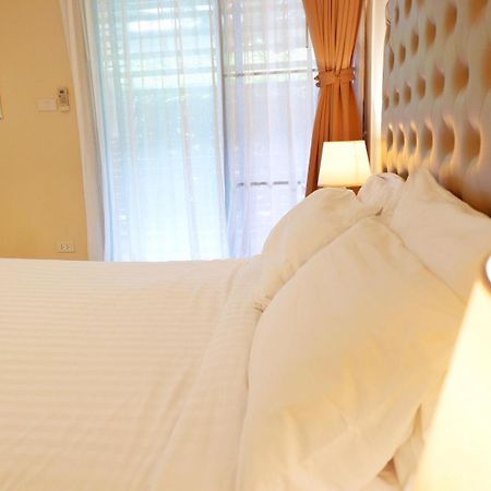 โรงแรมอินจัน Inn-Chan Чантабури Экстерьер фото